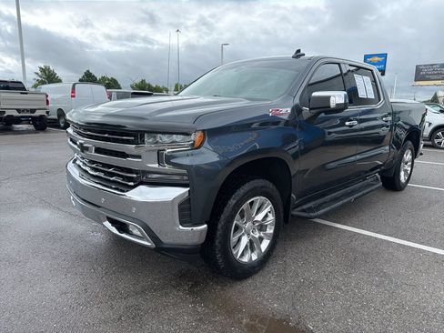 Used 2022 Chevrolet Silverado 1500 LTZ w/ LTZ Premium Package AWD/4WD image 7