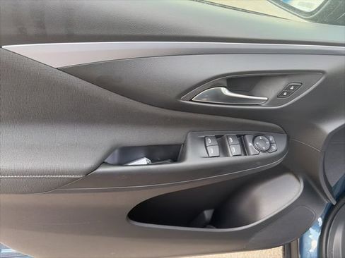 New 2026 Buick Envista Preferred FWD image 17