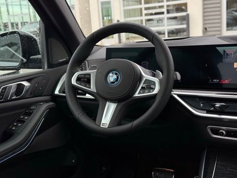 New 2026 BMW X5 xDrive50e w/ M Sport Package image 28