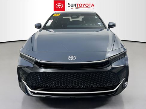 Used 2025 Toyota Crown XLE image 10