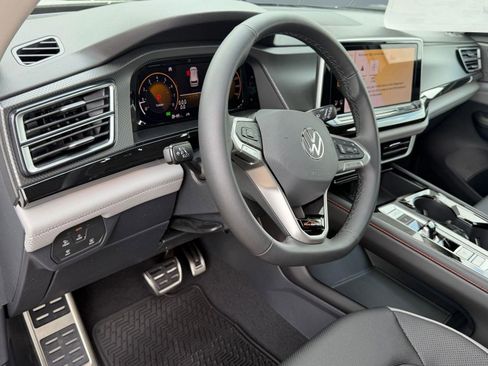 New 2026 Volkswagen Atlas Peak Edition AWD/4WD image 4