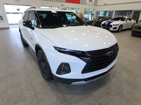 Used 2021 Chevrolet Blazer LT FWD image 3