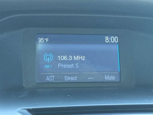 Used 2014 Ford Focus SE FWD image 13