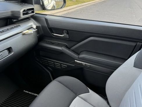 New 2025 Toyota Tacoma TRD Off-Road image 30