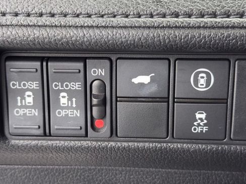 Used 2023 Honda Odyssey Sport image 30