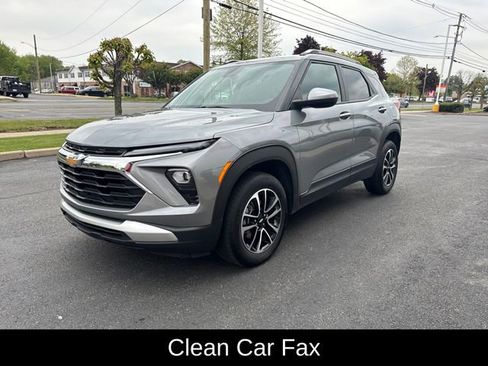 Used 2025 Chevrolet TrailBlazer LT AWD/4WD image 8