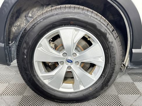 Used 2019 Subaru Ascent 8-Passenger AWD/4WD image 31