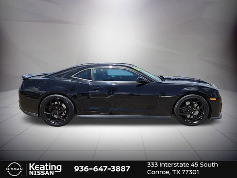 Used 2012 Chevrolet Camaro ZL1 RWD image 9