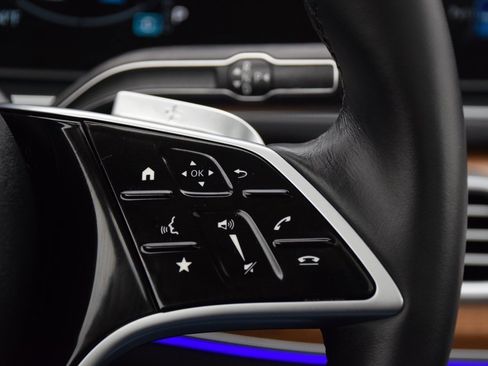 Used 2025 Mercedes-Benz GLE 350 4MATIC image 24