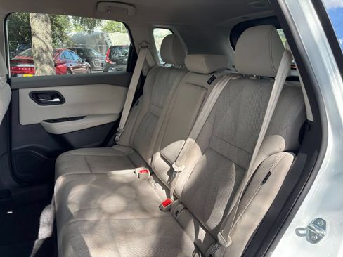 Used 2025 Nissan Rogue SV AWD/4WD image 39