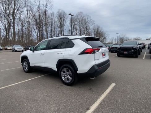 Used 2025 Toyota RAV4 XLE w/ Convenience Package image 9