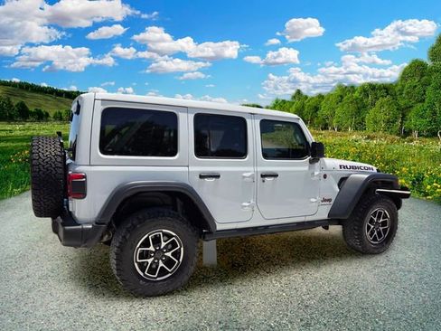 Certified 2024 Jeep Wrangler Unlimited Rubicon AWD/4WD image 6