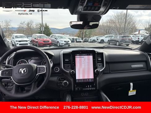 New 2026 RAM 1500 4x4 Crew Cab image 30