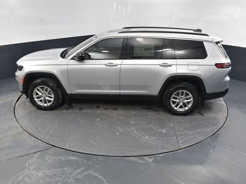 New 2026 Jeep Grand Cherokee L Laredo image 40