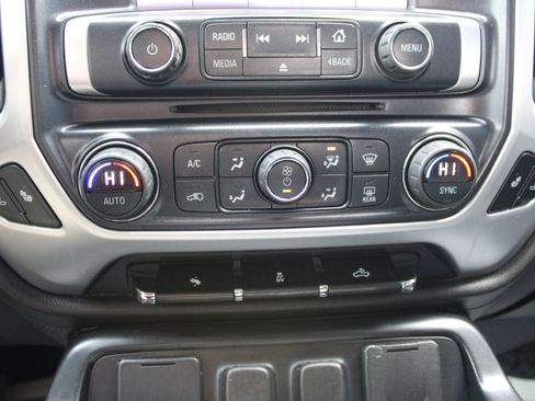 Used 2014 GMC Sierra 1500 SLT w/ SLT Crew Cab Value Package image 27