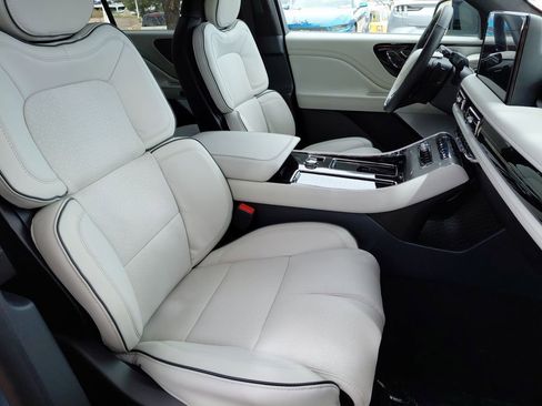 New 2026 Lincoln Aviator Black Label w/ Jet Appearance Package AWD/4WD image 38