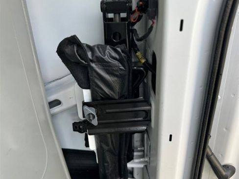 Used 2023 GMC Savana 2500 w/ Driver Convenience Package image 26