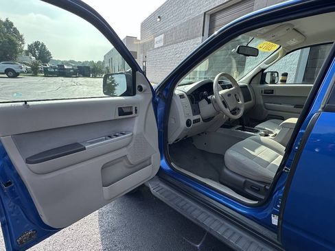 Used 2012 Ford Escape XLT FWD image 12