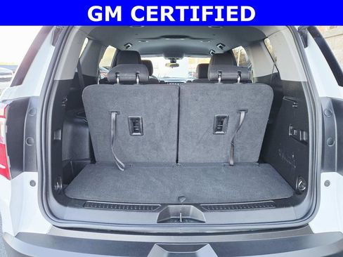 Used 2023 GMC Acadia SLE w/ Driver Convenience Package image 15