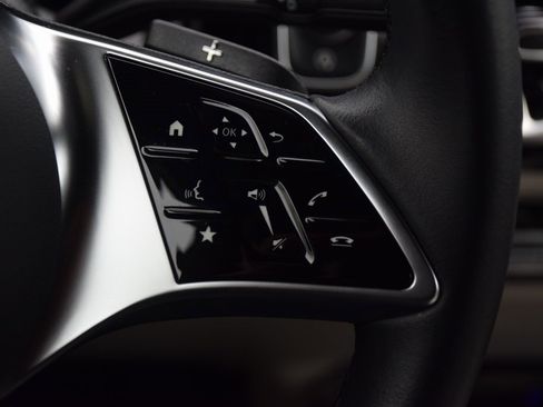 Certified 2025 Mercedes-Benz GLA 250 image 23