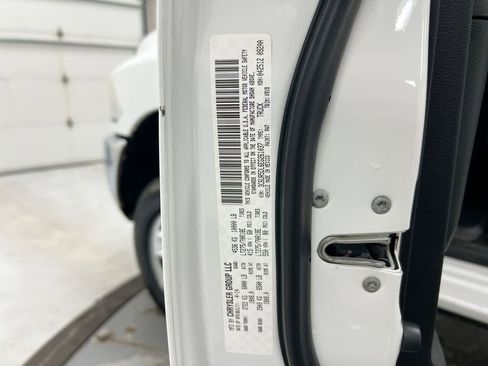 Used 2014 RAM 2500 SLT AWD/4WD image 21