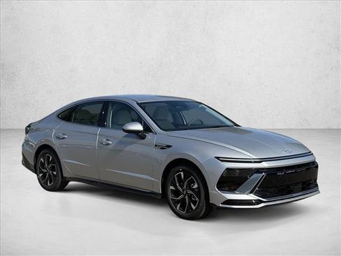 New 2025 Hyundai Sonata SEL image 6