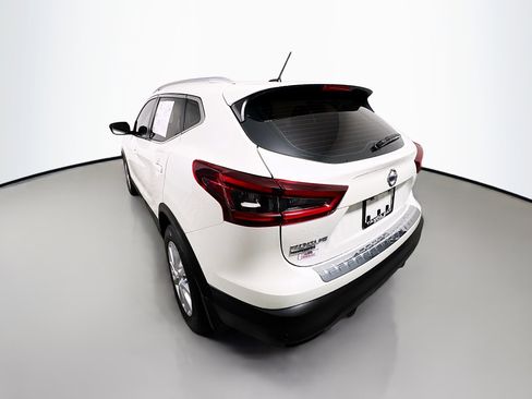 Used 2022 Nissan Rogue Sport SV image 8