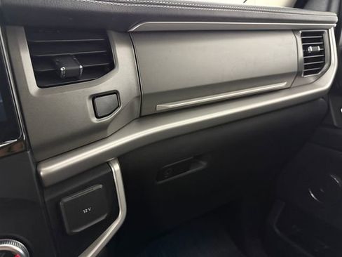 Used 2023 Ford Expedition XLT RWD image 23