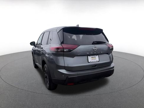 Used 2025 Nissan Rogue SV FWD image 11