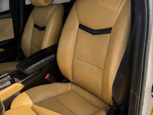 Used 2013 Cadillac XTS Luxury FWD image 11