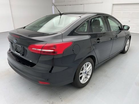 Used 2017 Ford Focus SE image 11