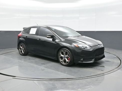 Used 2014 Ford Focus ST w/ Equipment Group 202A image 1