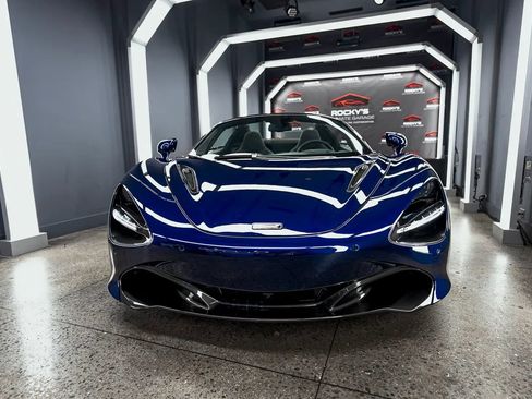 Used 2020 McLaren 720S Spider RWD image 5