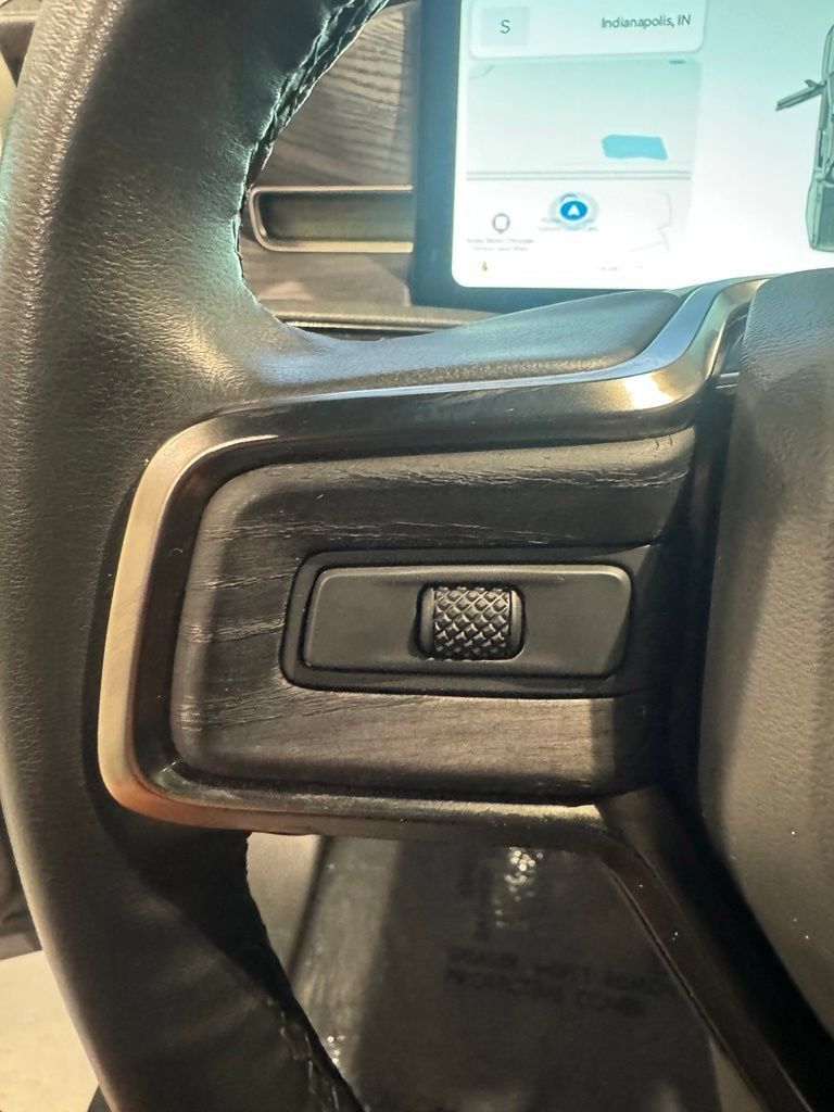 Used 2024 Rivian R1T Adventure Dual AWD/4WD image 18