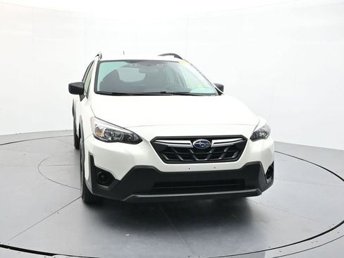 Used 2021 Subaru Crosstrek 2.0i image 2