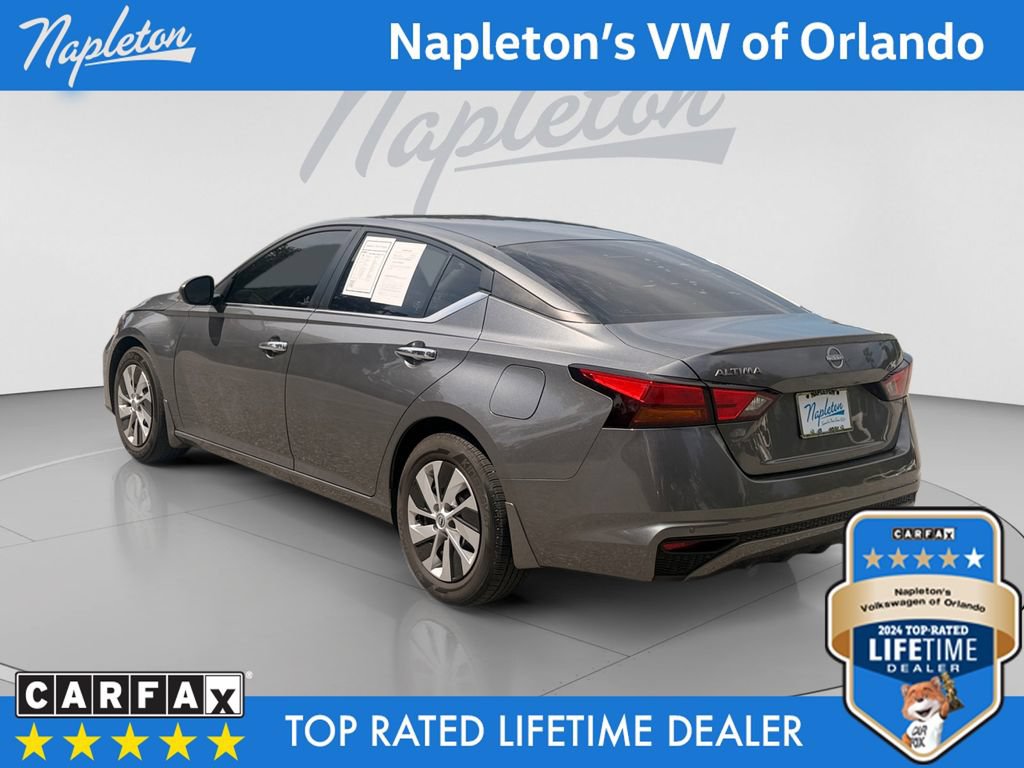 Used 2024 Nissan Altima 2.5 S FWD image 3