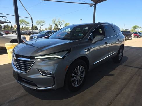 Used 2024 Buick Enclave Premium AWD/4WD image 5