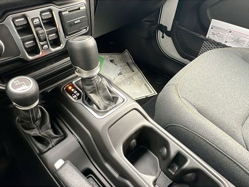 New 2026 Jeep Gladiator Sport image 26