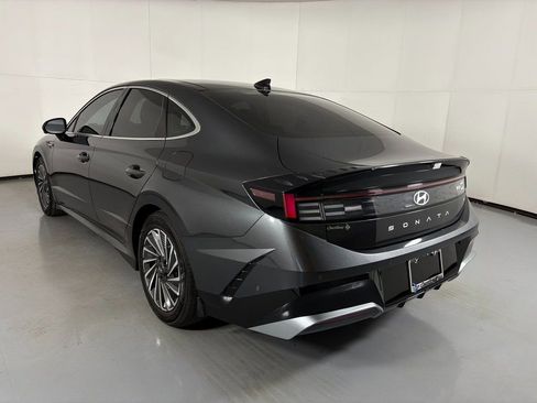 Used 2025 Hyundai Sonata Limited image 6