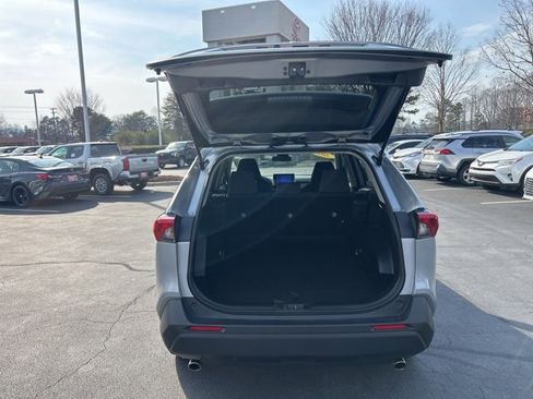Used 2025 Toyota RAV4 LE image 7