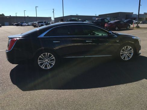 Used 2018 Cadillac XTS Luxury AWD/4WD image 7