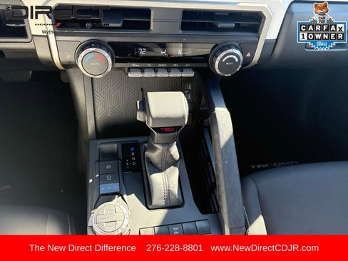Used 2024 Toyota Tacoma TRD Off-Road image 15