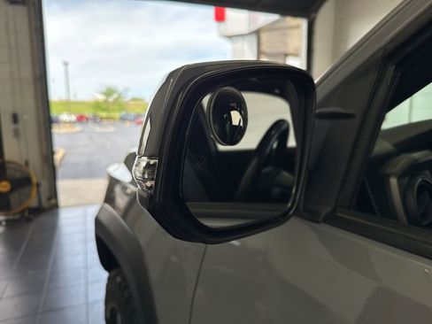 Certified 2020 Toyota Tacoma TRD Off-Road w/ TRD Premium Off Road Package AWD/4WD image 13