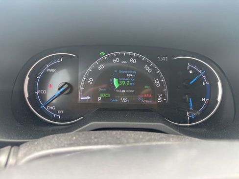 Used 2023 Toyota RAV4 LE AWD/4WD image 9