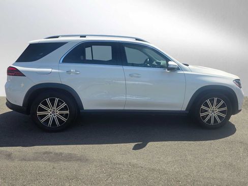 Certified 2024 Mercedes-Benz GLE 450 4MATIC image 2