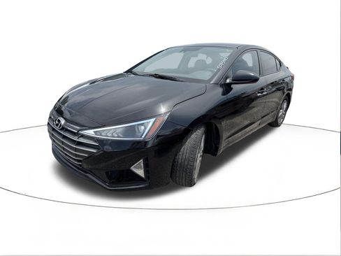 Used 2020 Hyundai Elantra SEL w/ Convenience Package (C2) FWD image 4