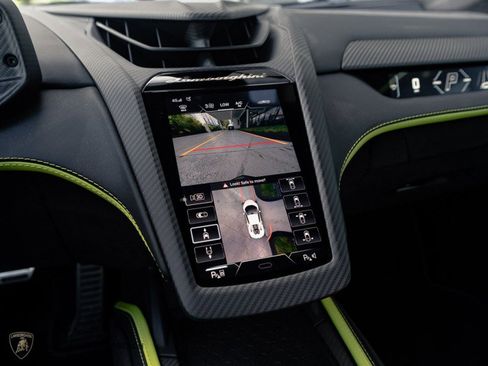 Used 2024 Lamborghini Revuelto image 14