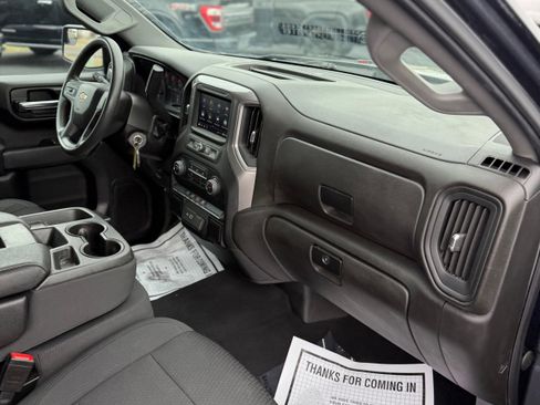 Used 2022 Chevrolet Silverado 1500 Custom image 10