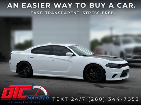 Used 2019 Dodge Charger R/T RWD image 1