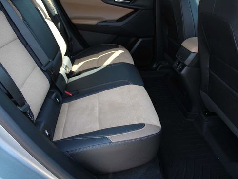Used 2025 Chevrolet Equinox ACTIV w/ Safety and Technology Package FWD image 22